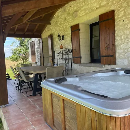 Hébergement de vacances à La Campagne Saint-Eutrope-de-Born